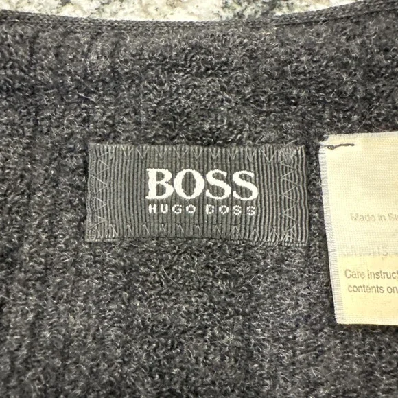 Hugo BOSS Wool Blend Vicunia Button Cardigan Sweater Vest Sz XL Black